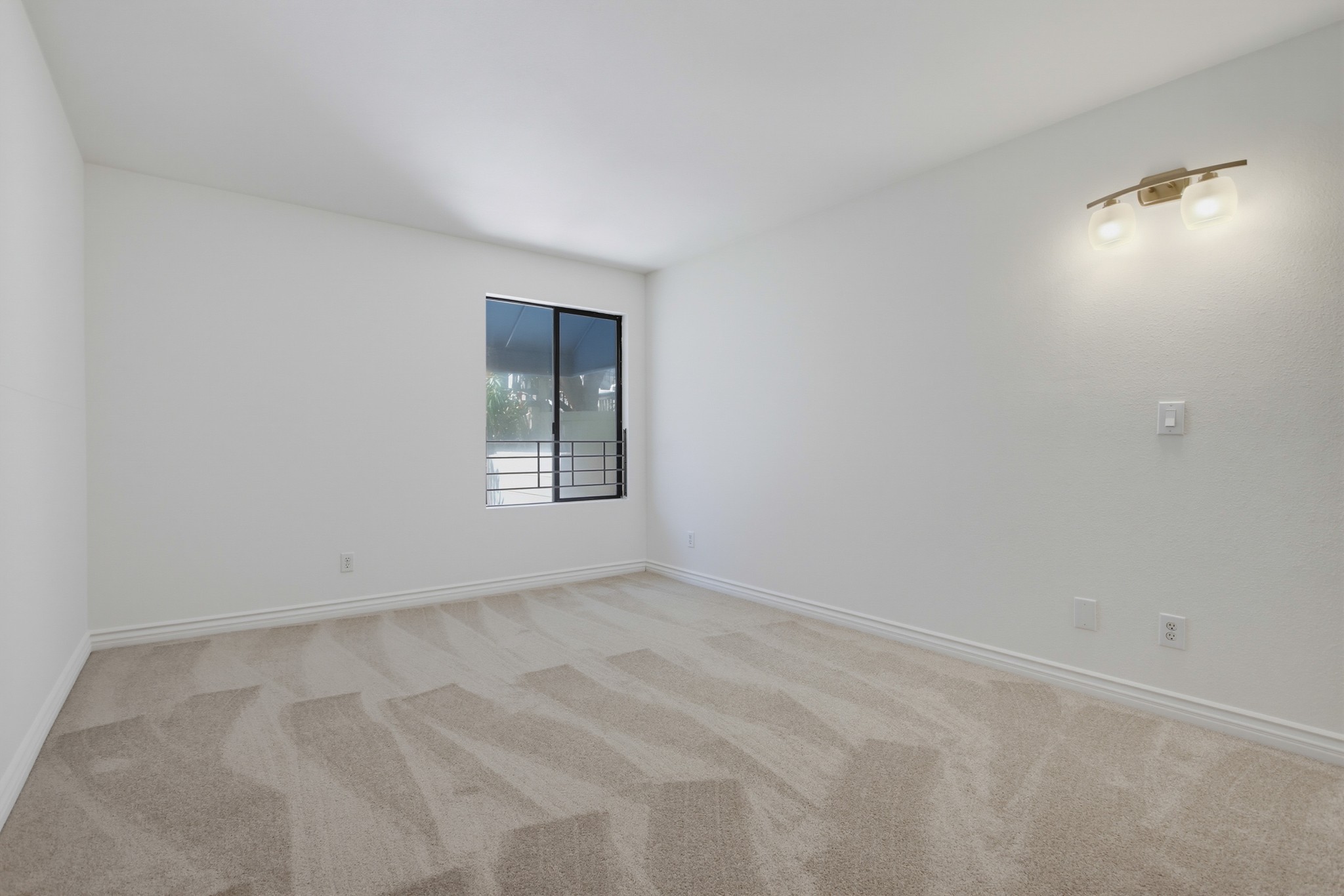Virtual tour photo 25 of 37 for 8332 Regents Rd Unit E