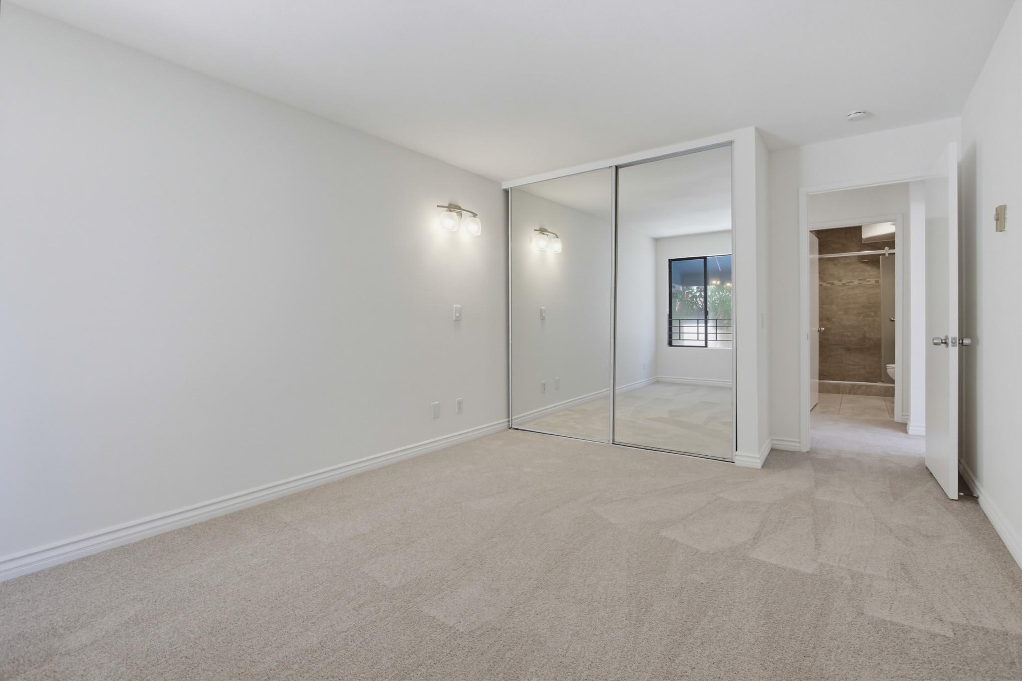 Virtual tour photo 26 of 37 for 8332 Regents Rd Unit E