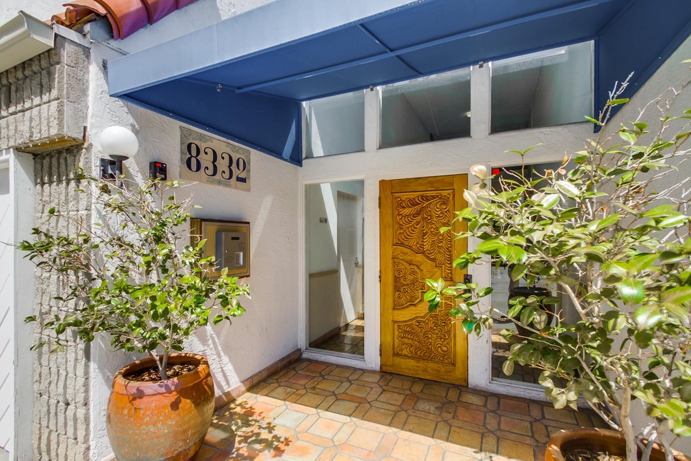 Virtual tour photo 3 of 37 for 8332 Regents Rd
