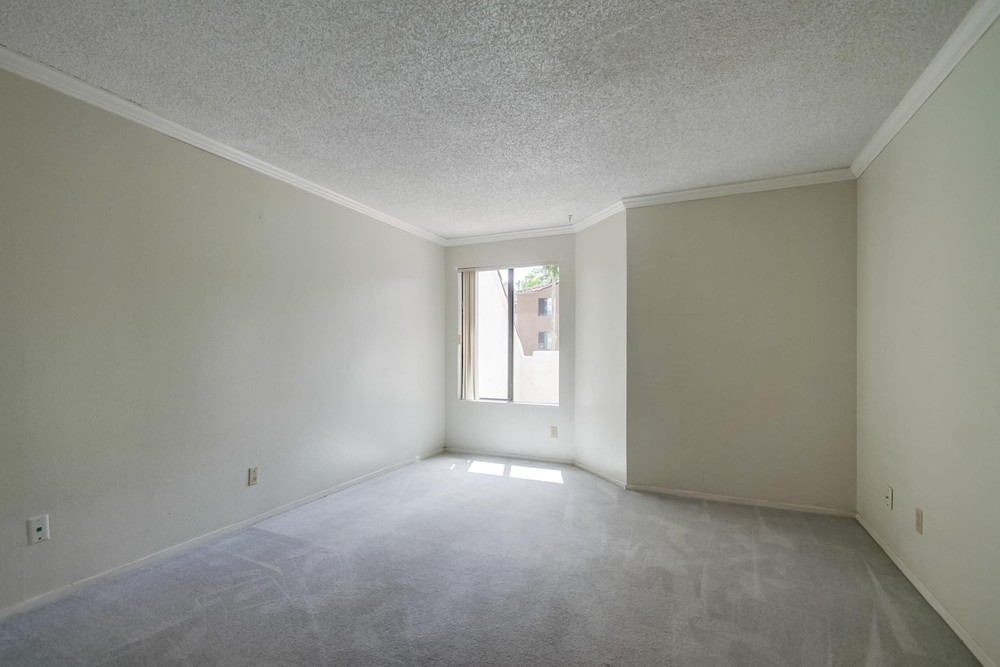 Virtual tour photo 18 of 37 for 8332 Regents Rd
