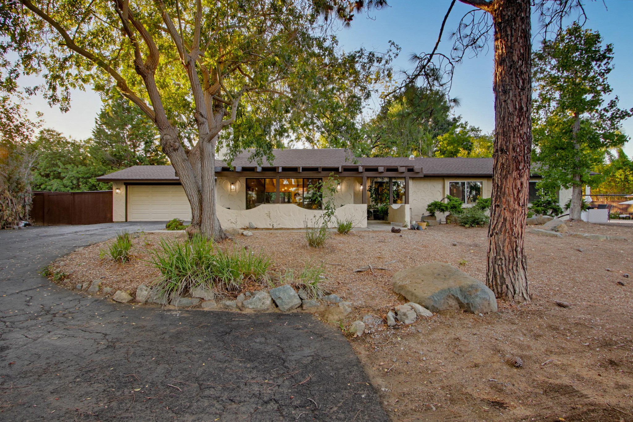 Virtual tour photo 1 of 48 for 834 Cole Ranch Rd