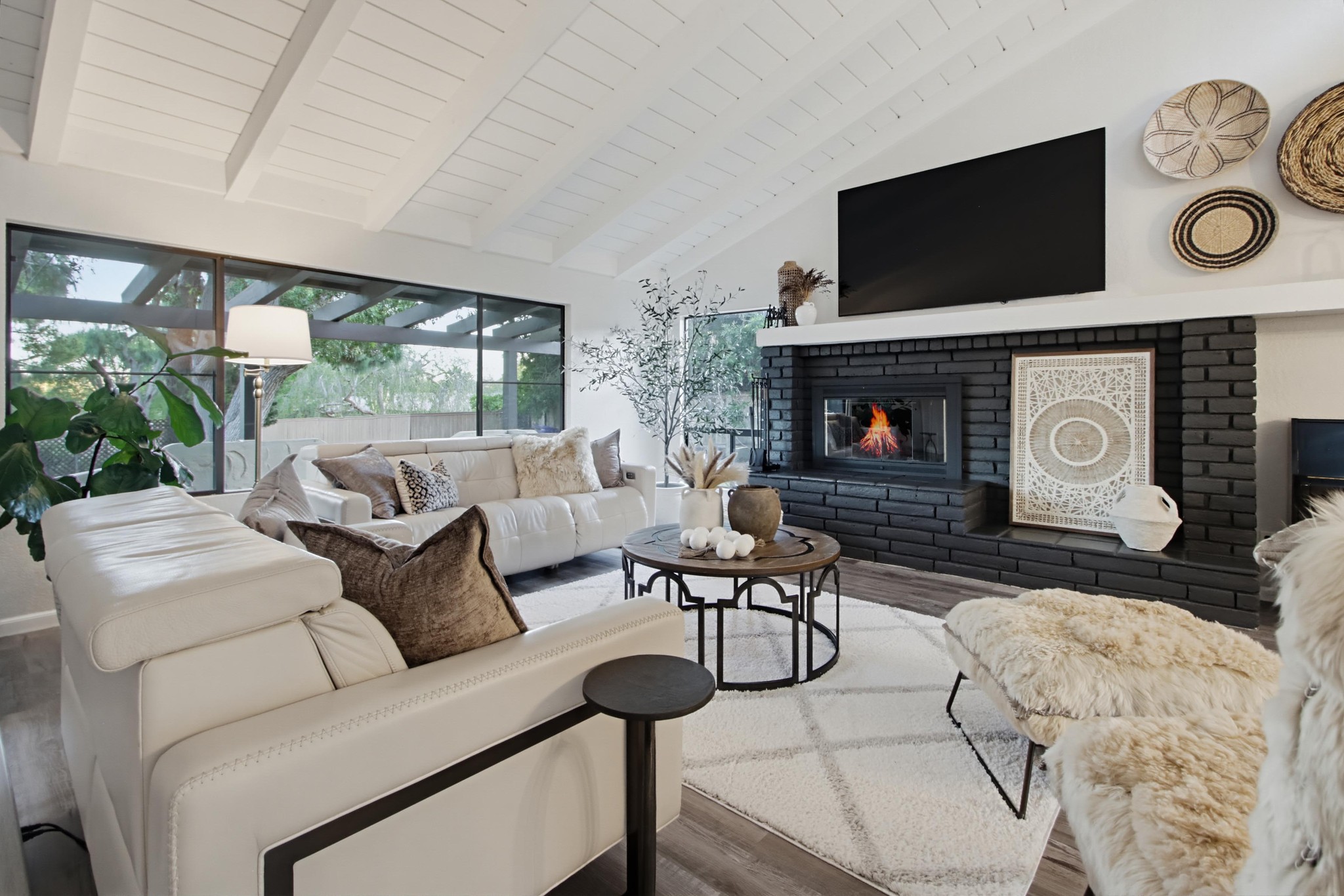 Virtual tour photo 15 of 48 for 834 Cole Ranch Rd