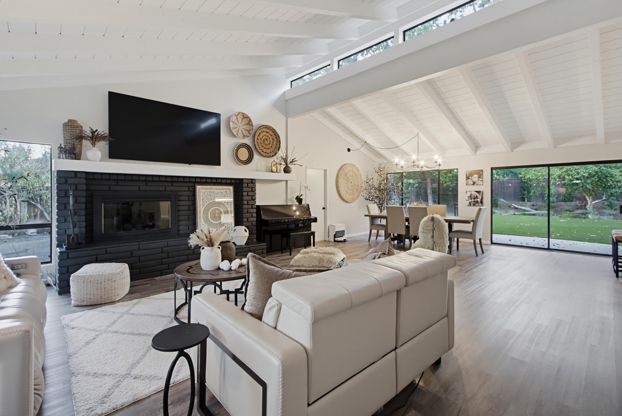 Virtual tour photo 21 of 48 for 834 Cole Ranch Rd