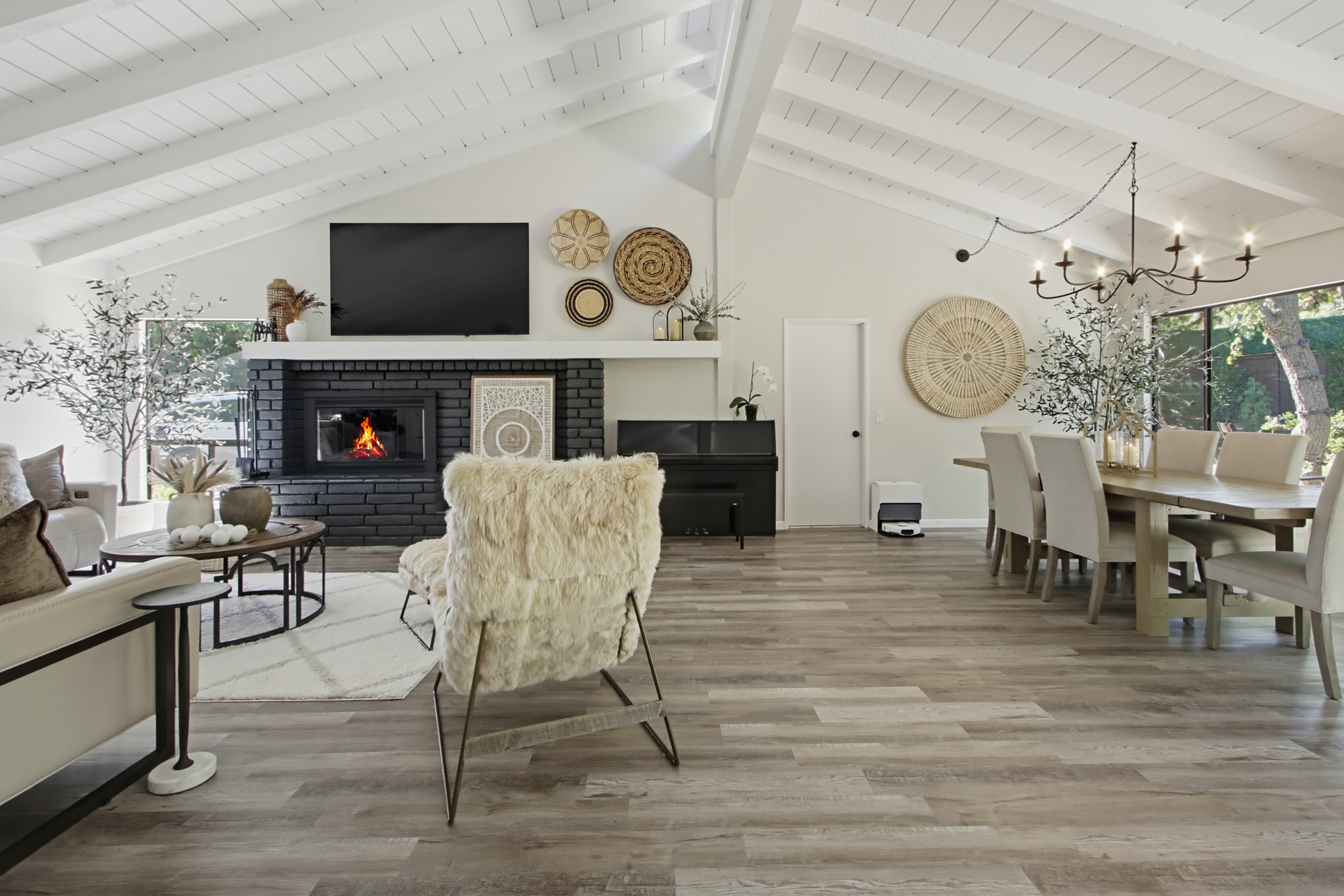 Virtual tour photo 1 of 28 for 834 Cole Ranch Rd