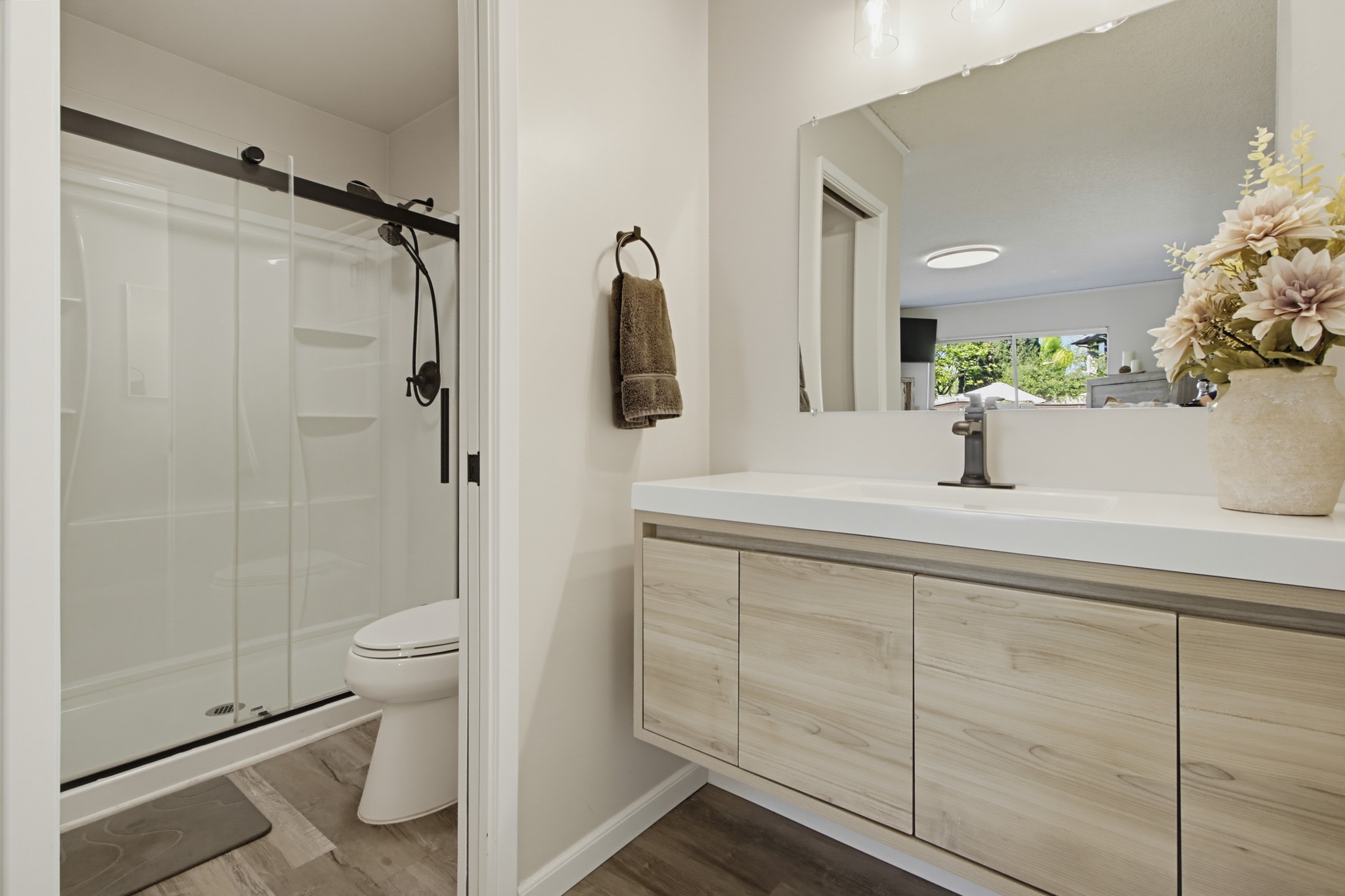 Virtual tour photo 14 of 28 for 834 Cole Ranch Rd