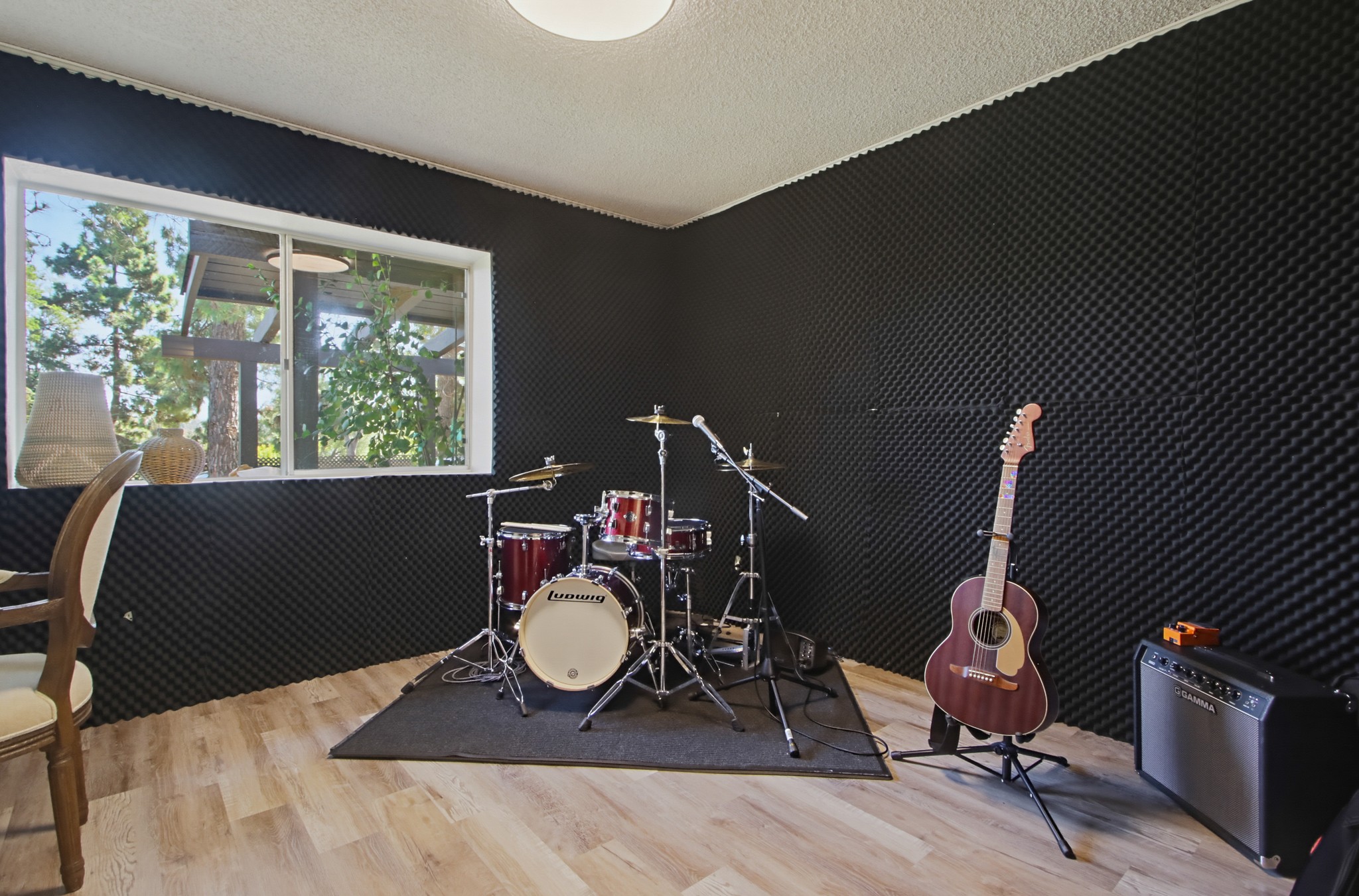 Virtual tour photo 17 of 28 for 834 Cole Ranch Rd