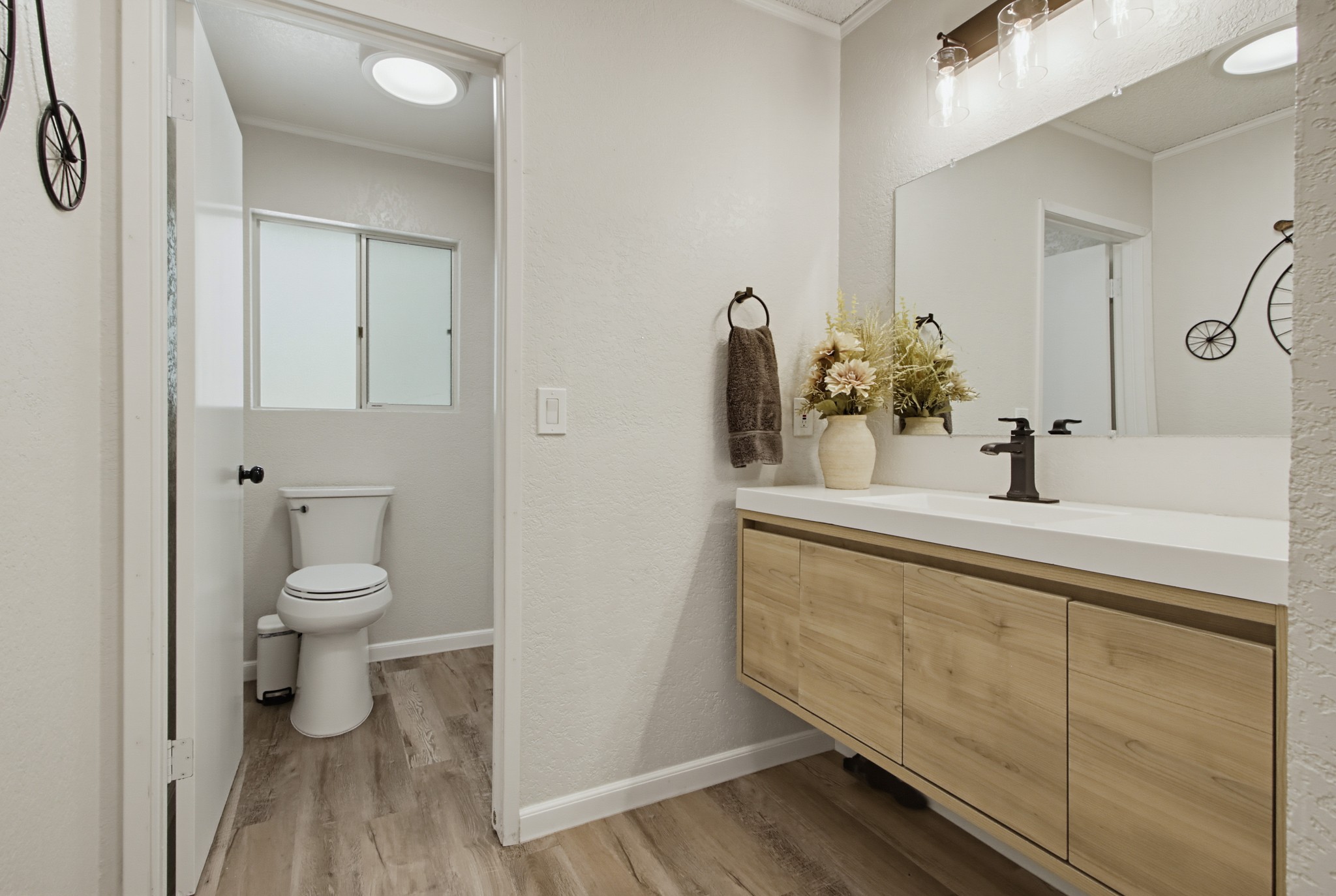 Virtual tour photo 18 of 28 for 834 Cole Ranch Rd