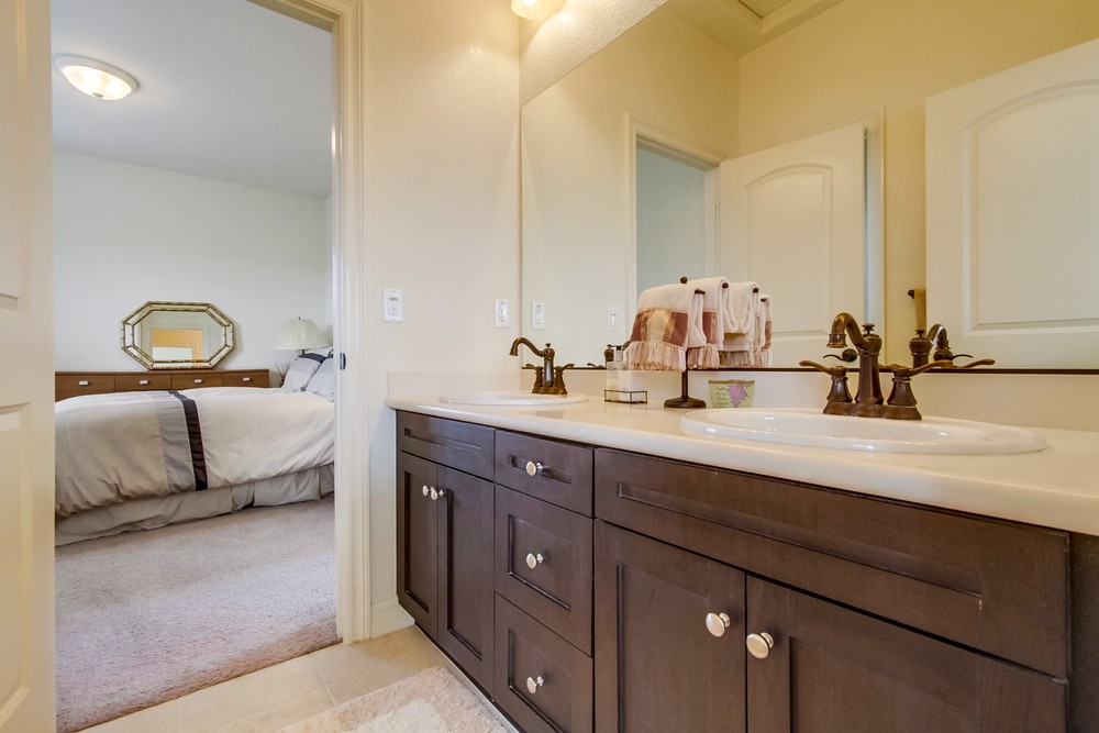 Virtual tour photo 33 of 60 for 8348 Kern Crescent