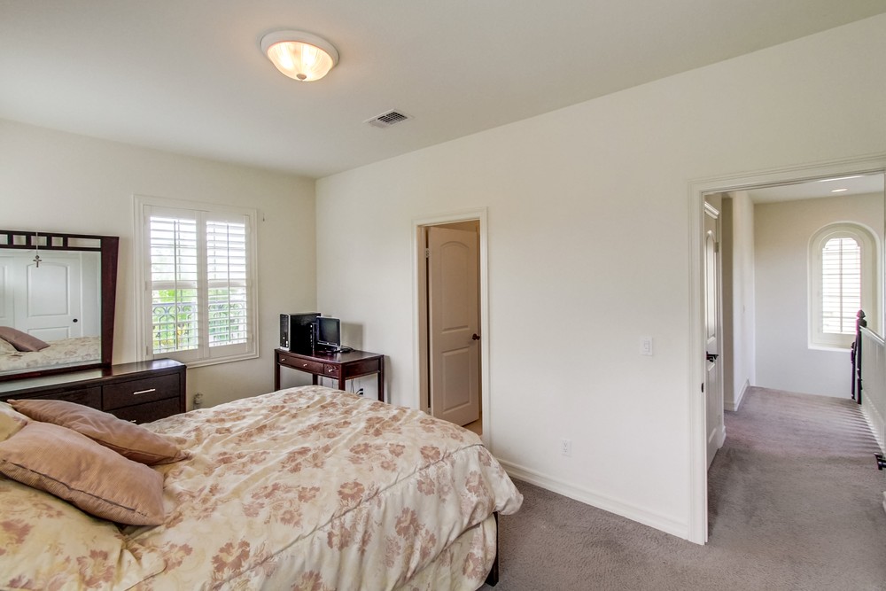 Virtual tour photo 35 of 60 for 8348 Kern Crescent
