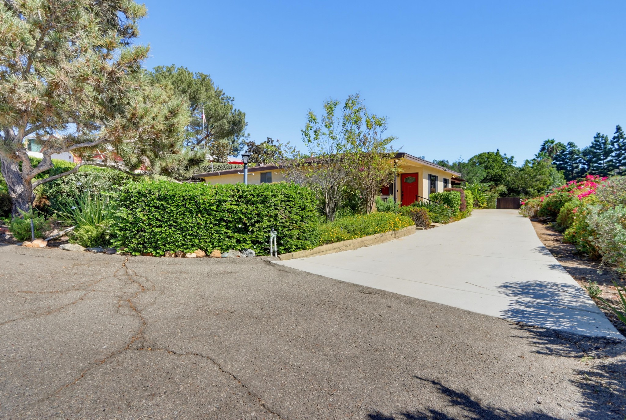 Virtual tour photo 3 of 74 for 8349 Merrill Dr