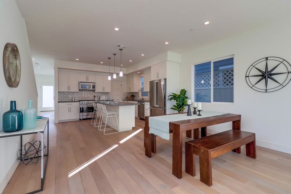 Virtual tour photo 11 of 68 for 835 Beryl St