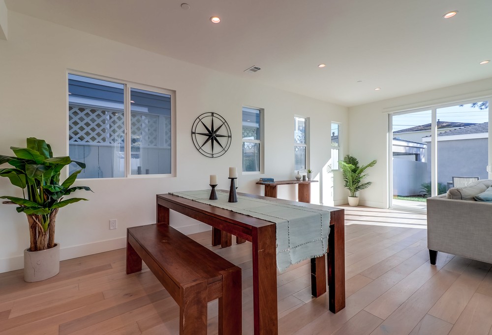 Virtual tour photo 14 of 68 for 835 Beryl St