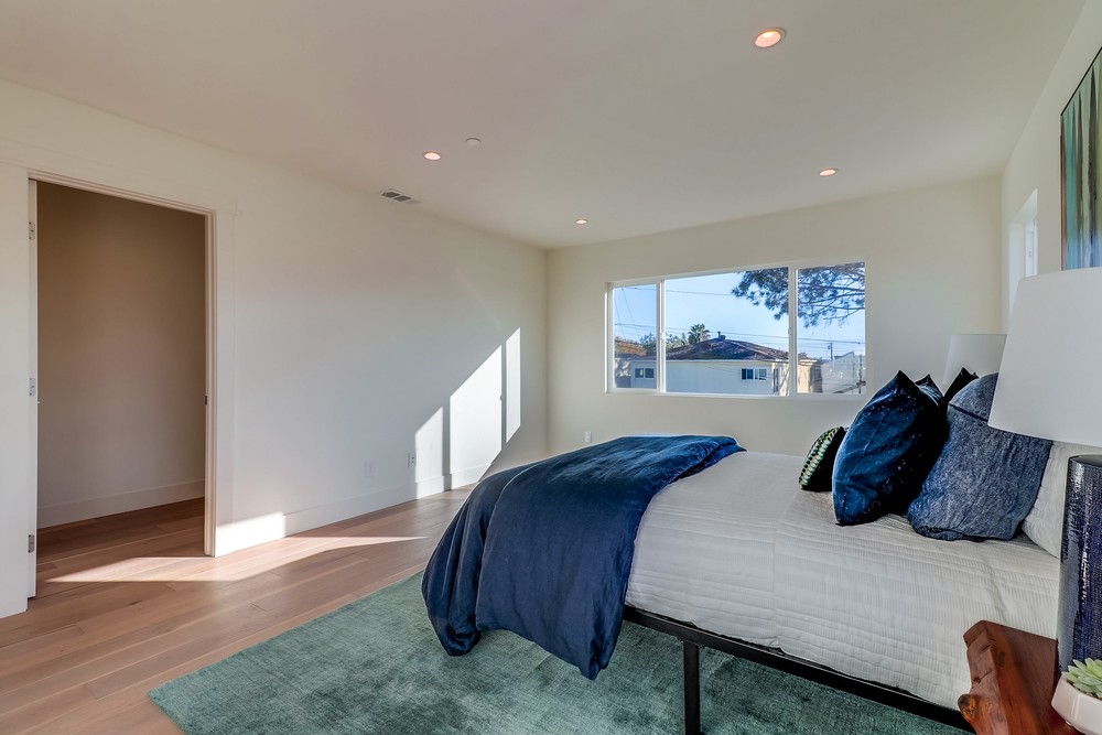 Virtual tour photo 32 of 68 for 835 Beryl St