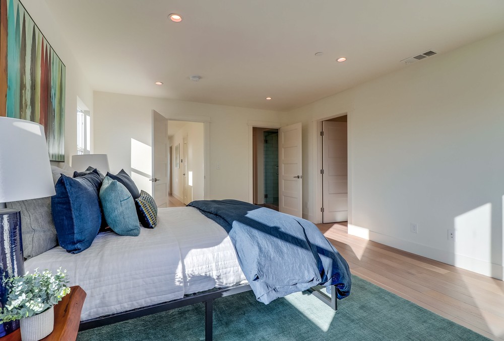 Virtual tour photo 34 of 68 for 835 Beryl St