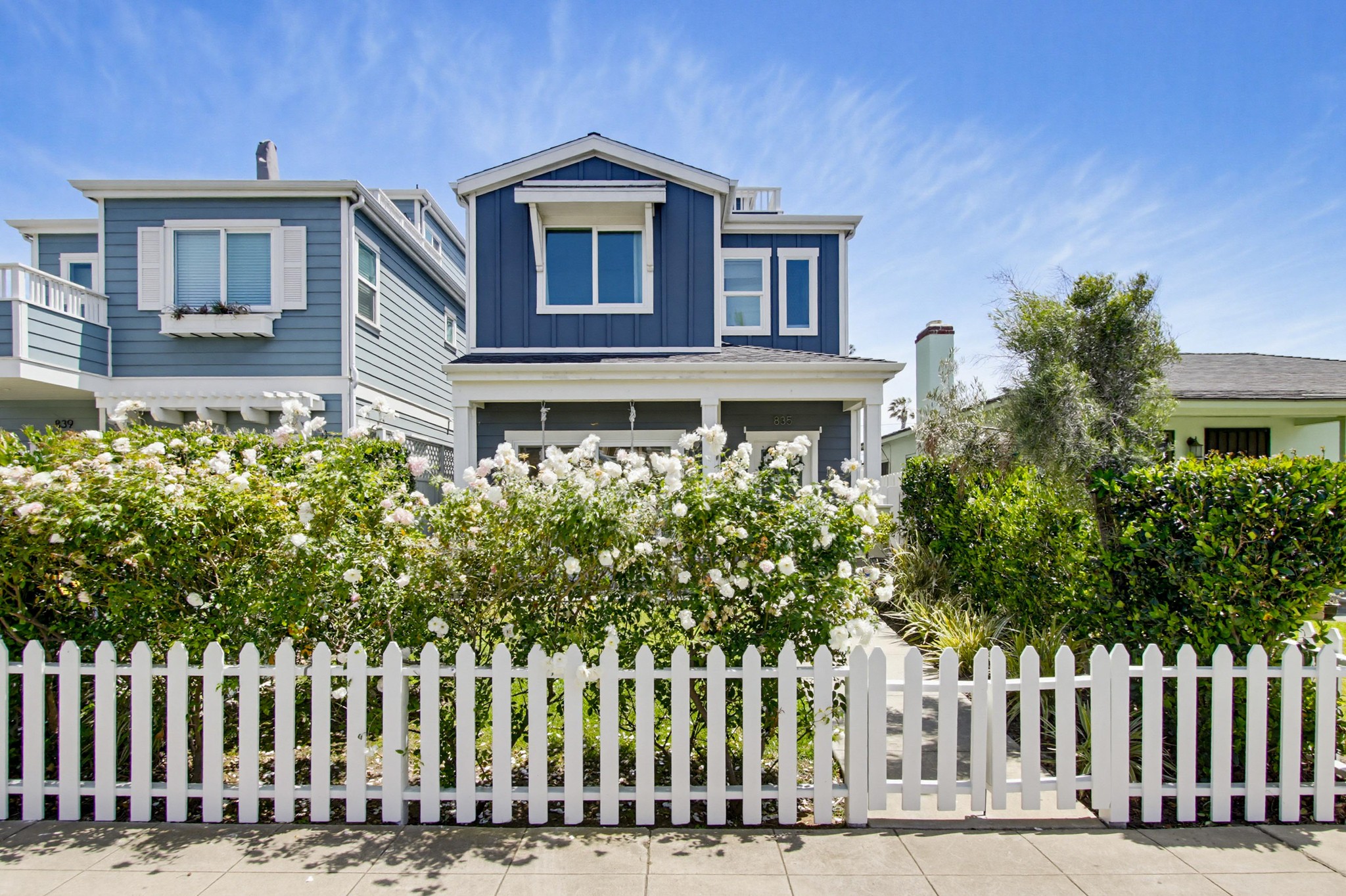 Virtual tour photo 3 of 103 for 835 Beryl St