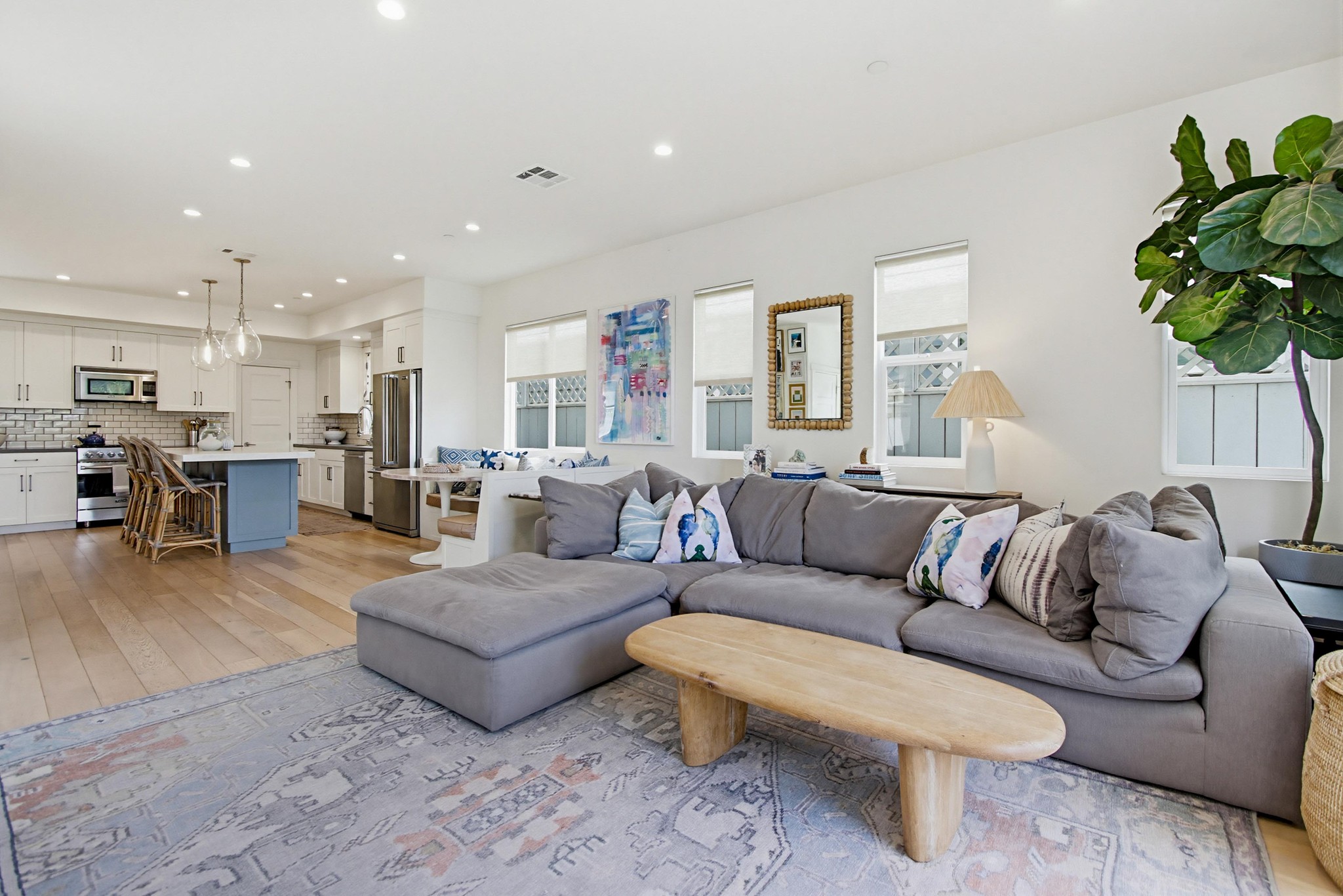 Virtual tour photo 11 of 103 for 835 Beryl St