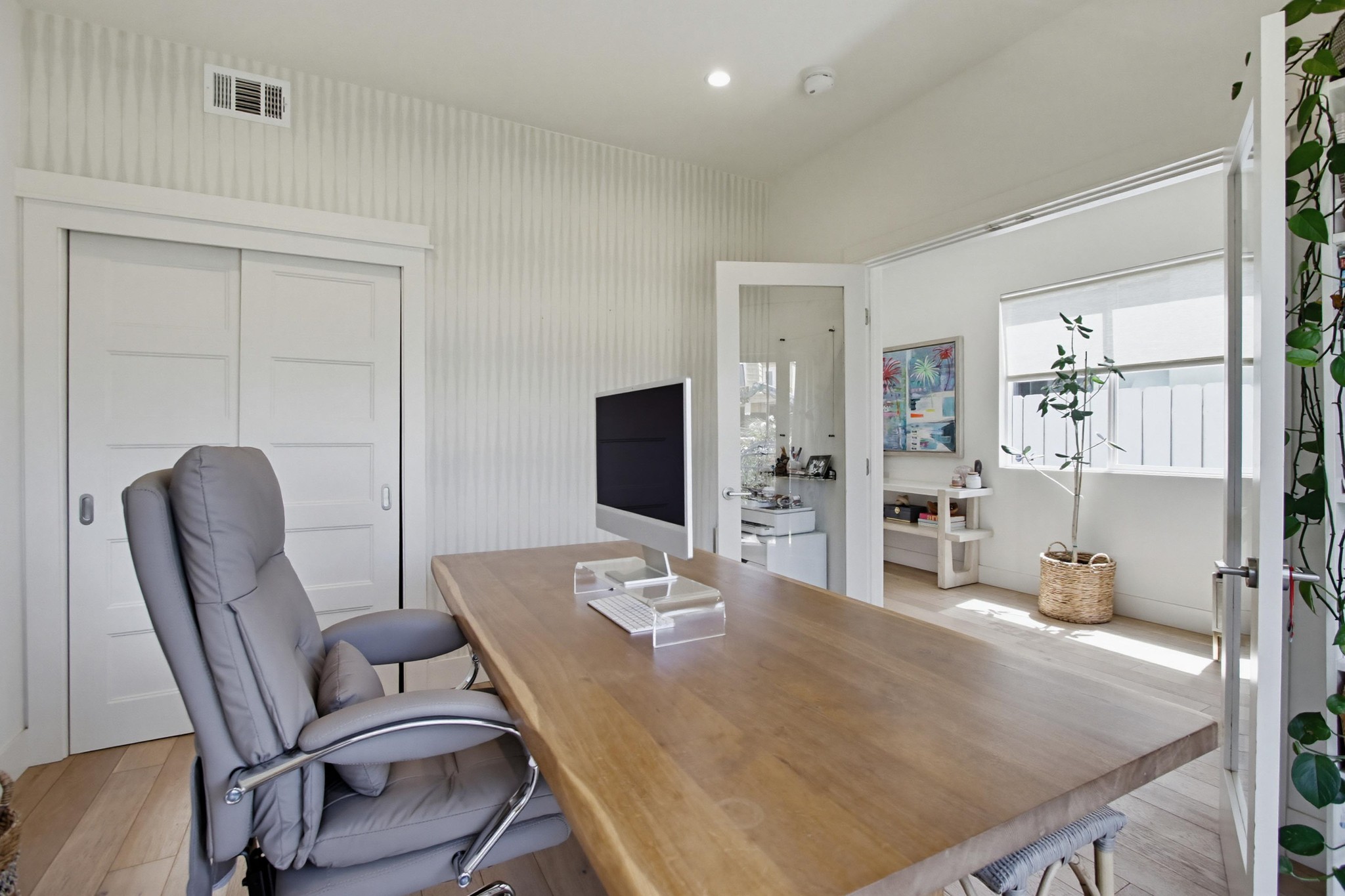 Virtual tour photo 25 of 103 for 835 Beryl St