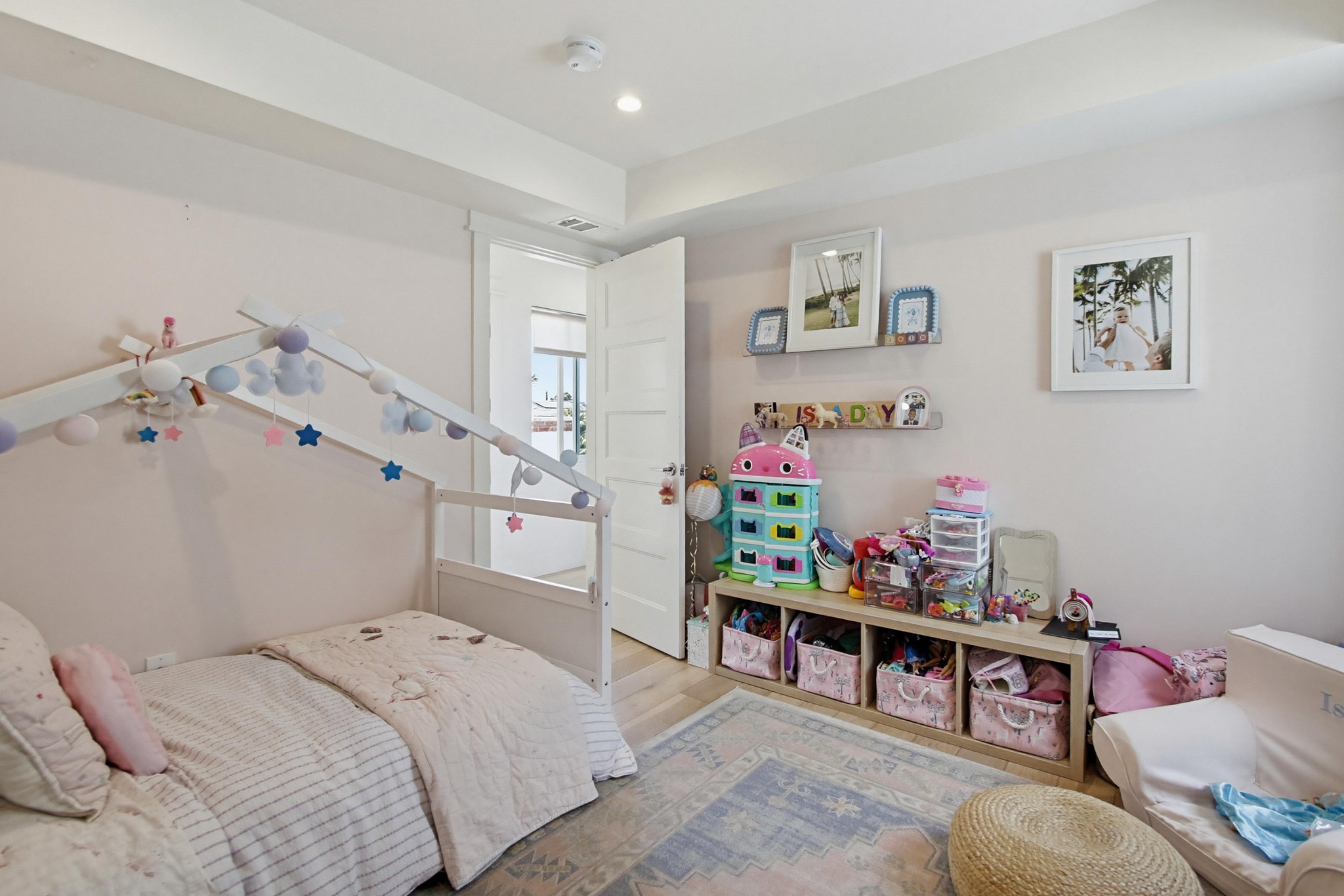 Virtual tour photo 36 of 103 for 835 Beryl St