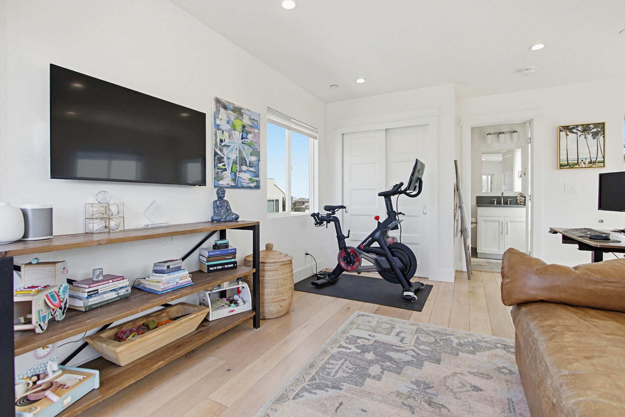 Virtual tour photo 45 of 103 for 835 Beryl St