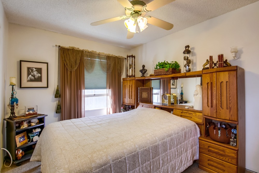 Virtual tour photo 15 of 30 for 835 Beryl St