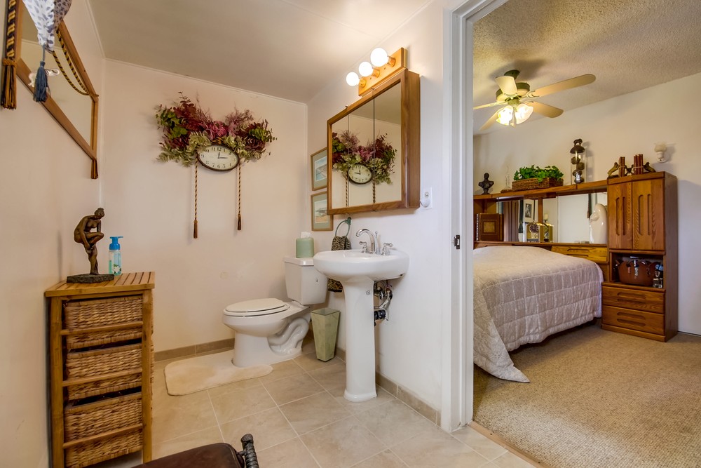 Virtual tour photo 16 of 30 for 835 Beryl St