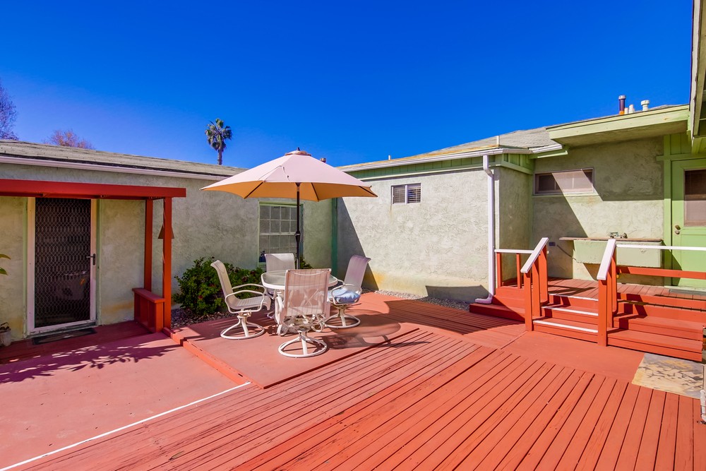 Virtual tour photo 23 of 30 for 835 Beryl St