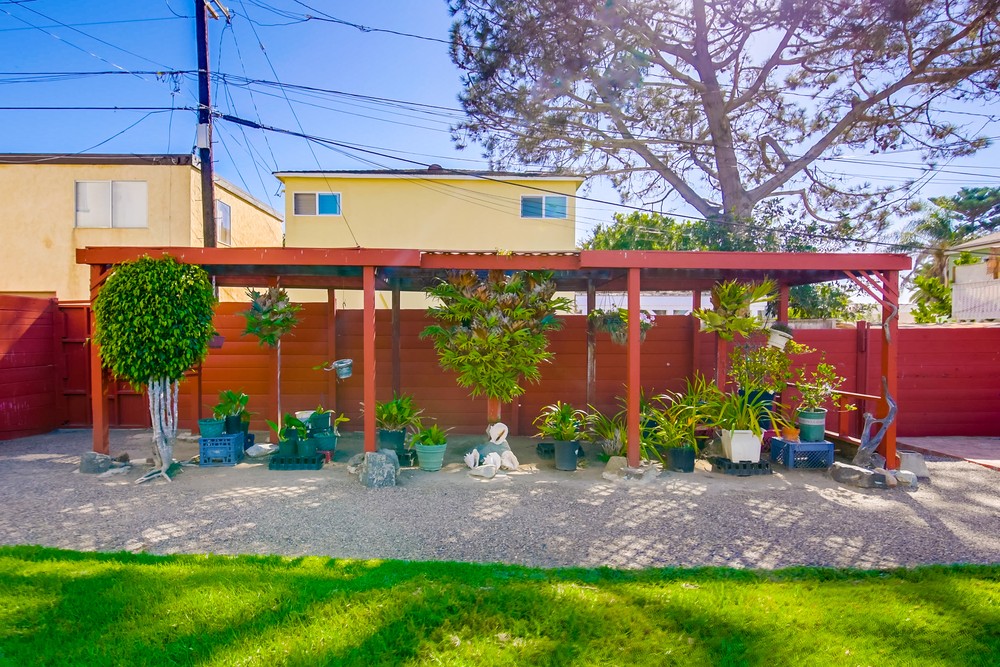 Virtual tour photo 31 of 30 for 835 Beryl St