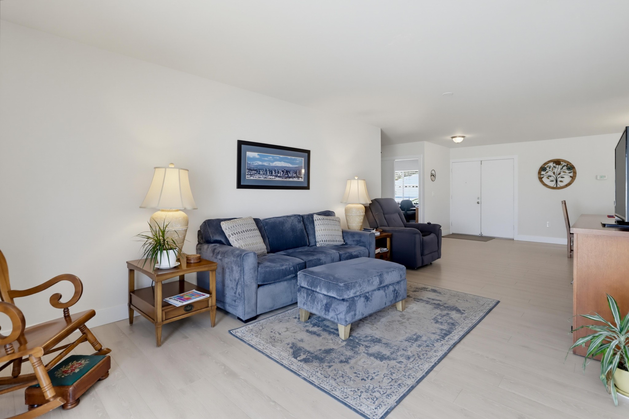 Virtual tour photo 15 of 52 for 835 Dorothy St