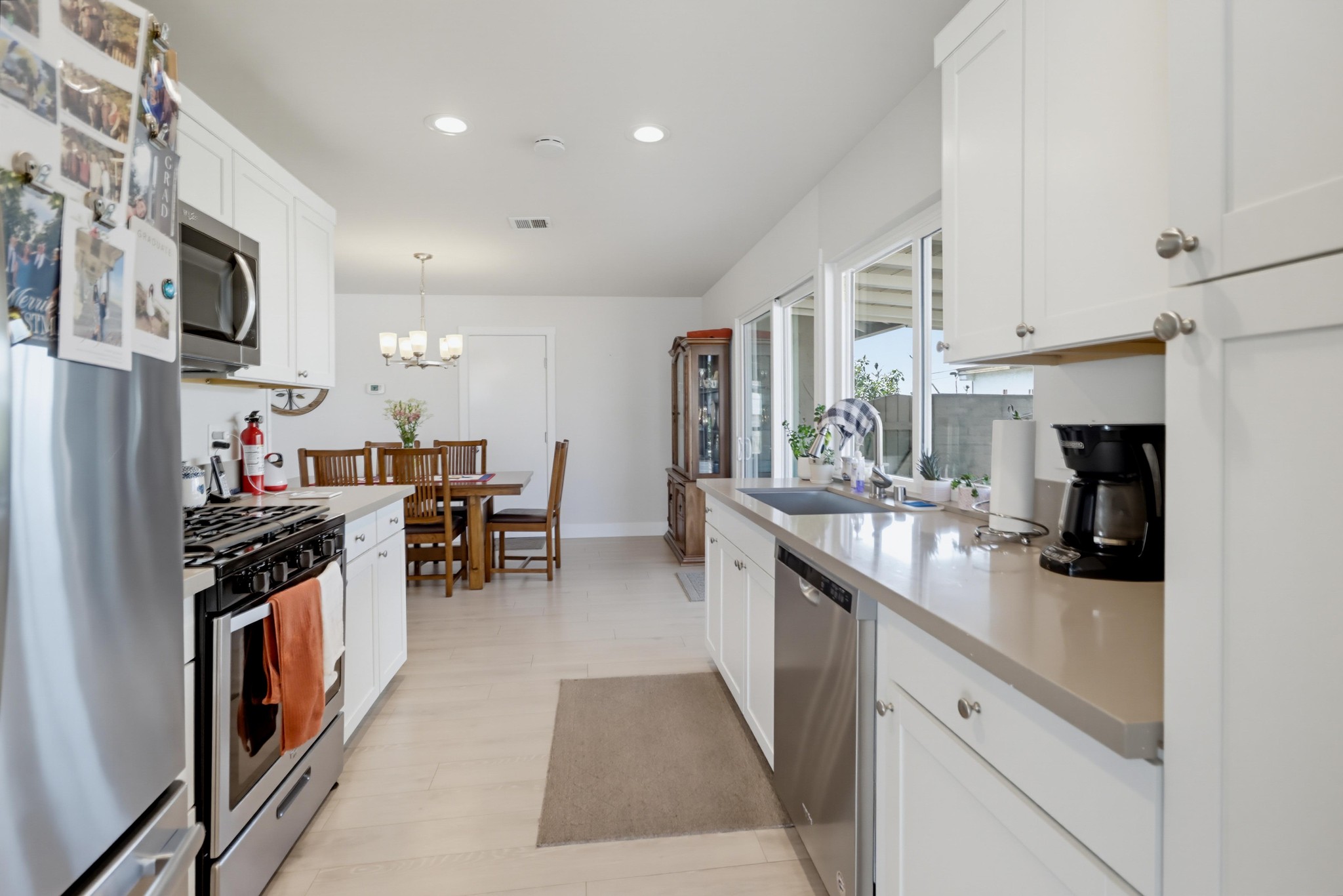 Virtual tour photo 16 of 52 for 835 Dorothy St