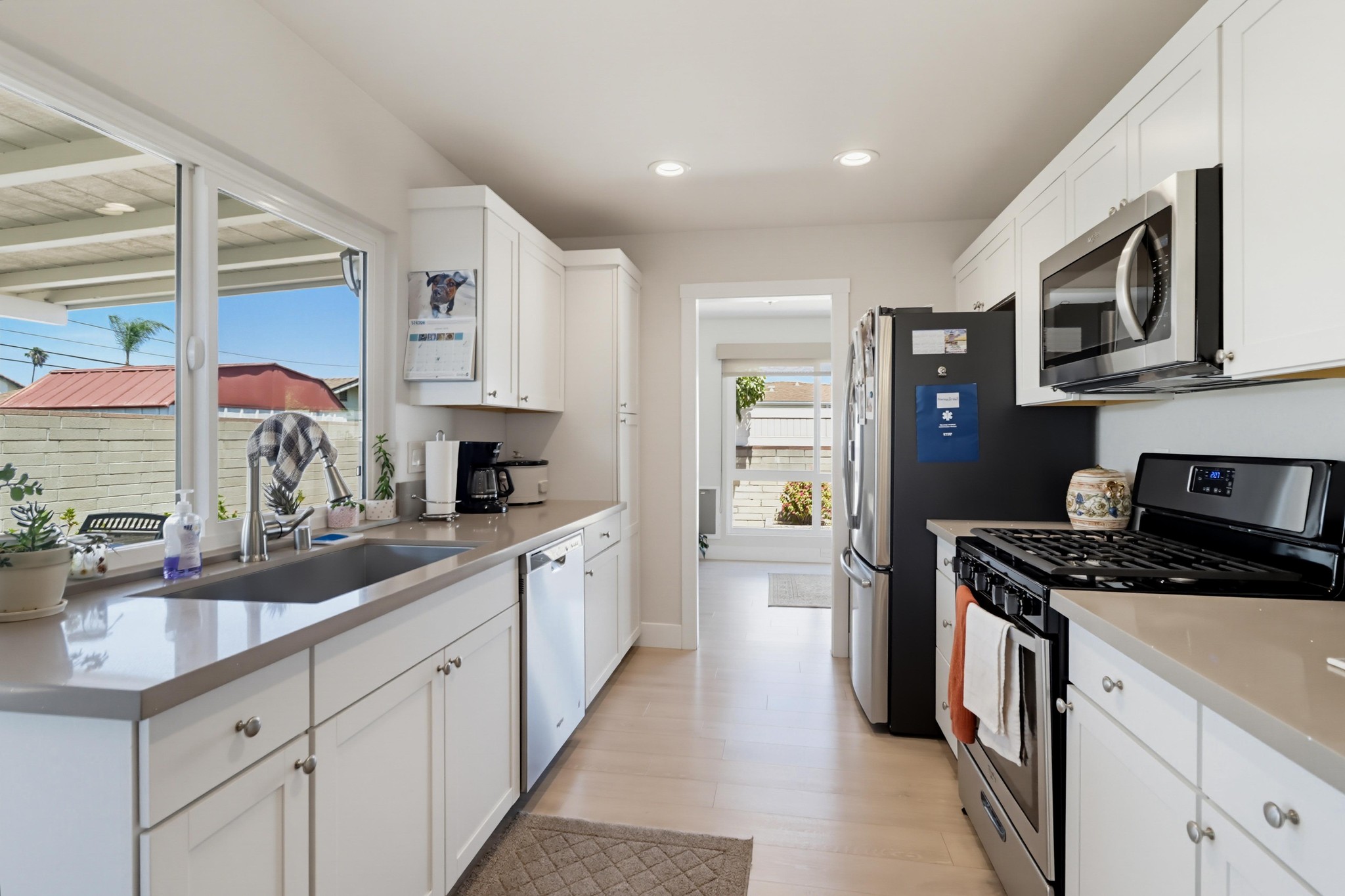 Virtual tour photo 19 of 52 for 835 Dorothy St