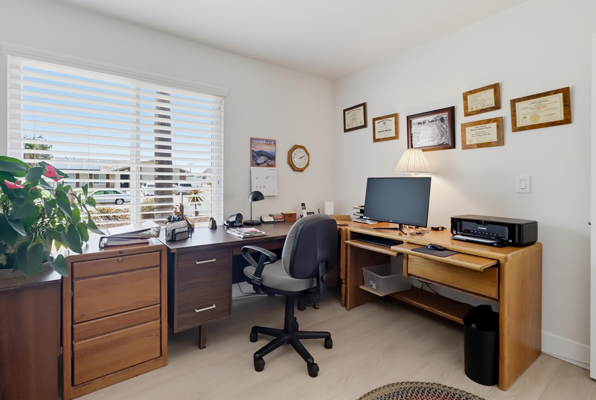 Virtual tour photo 24 of 52 for 835 Dorothy St