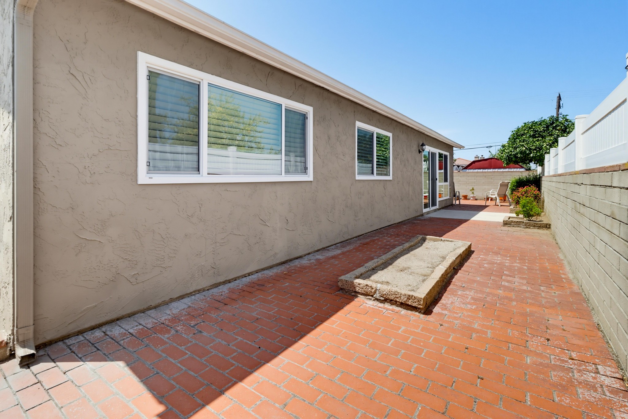 Virtual tour photo 46 of 52 for 835 Dorothy St