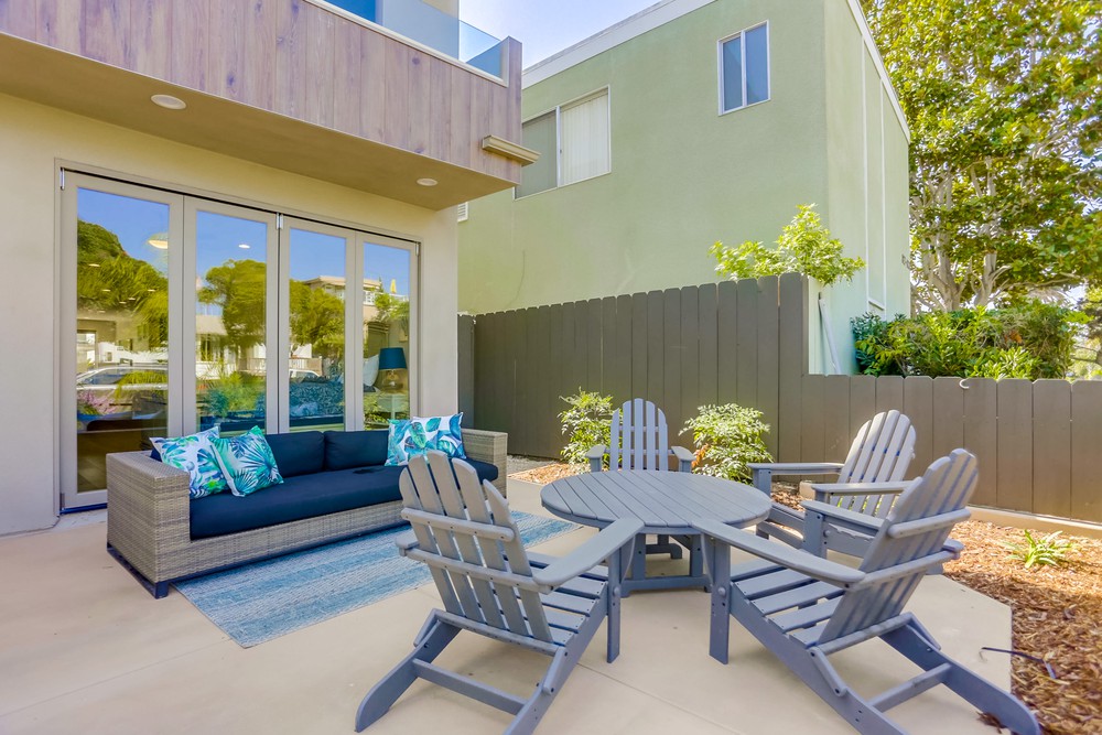 Virtual tour photo 8 of 77 for 835 Opal St