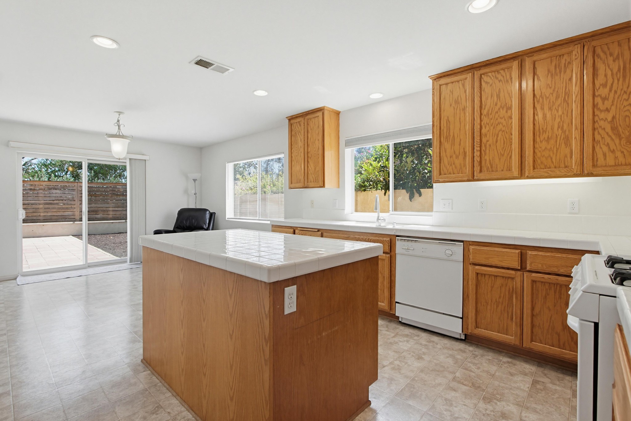 Virtual tour photo 18 of 50 for 8355 Jade Coast Dr