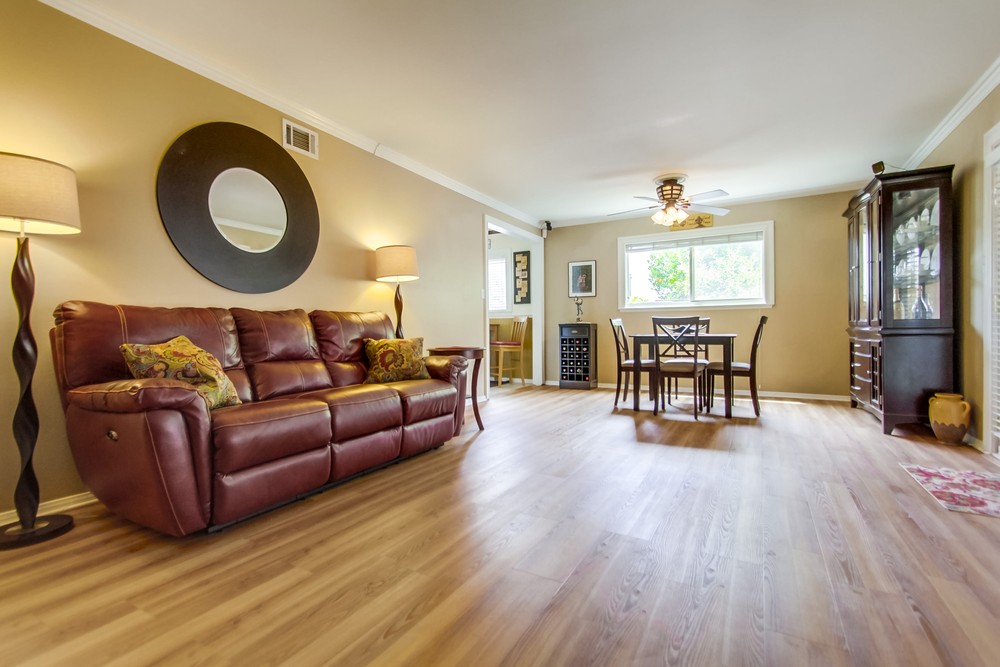 Virtual tour photo 9 of 39 for 8364 Lake Gaby Ave