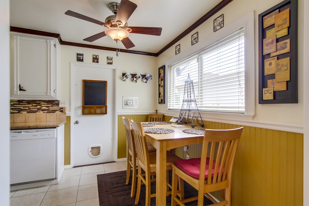 Virtual tour photo 14 of 39 for 8364 Lake Gaby Ave