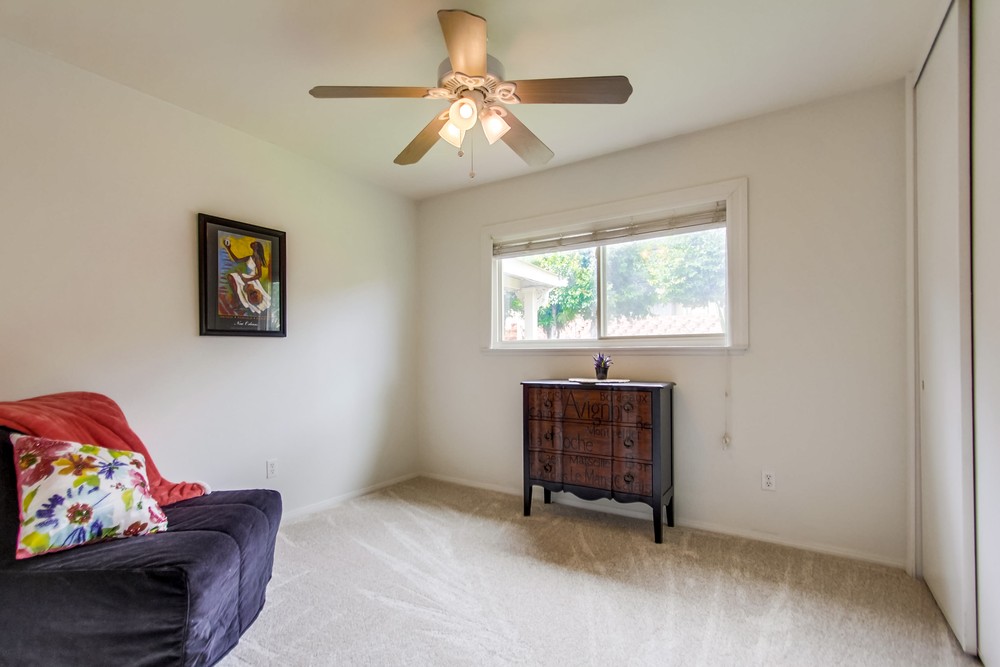 Virtual tour photo 24 of 39 for 8364 Lake Gaby Ave