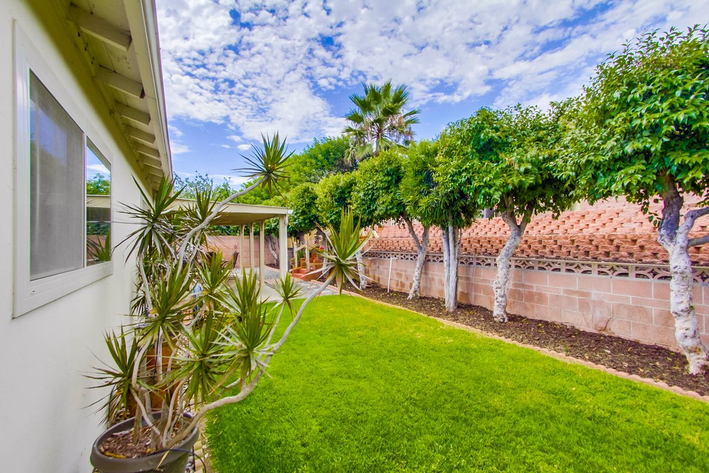 Virtual tour photo 32 of 39 for 8364 Lake Gaby Ave