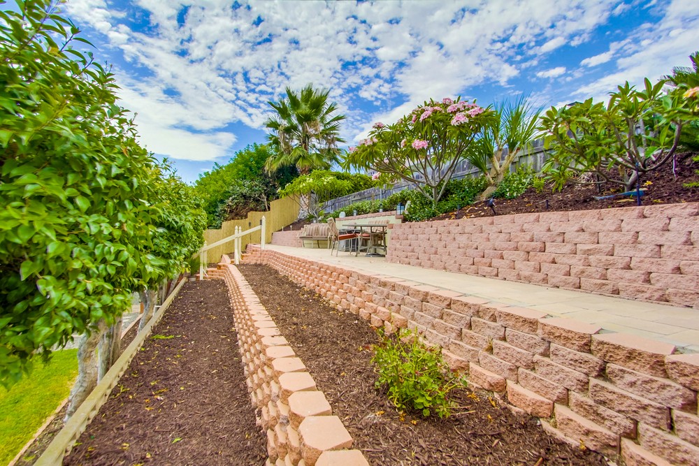 Virtual tour photo 36 of 39 for 8364 Lake Gaby Ave