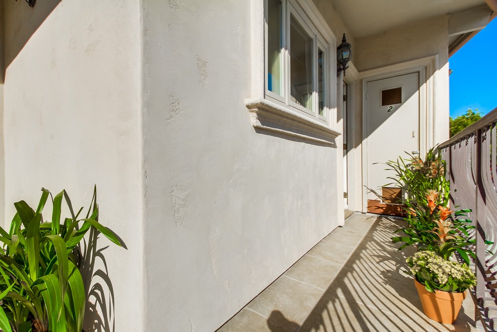 Virtual tour photo 5 of 40 for 737 1/2 Agate St 