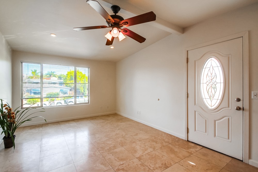 Virtual tour photo 10 of 40 for 737 1/2 Agate St 