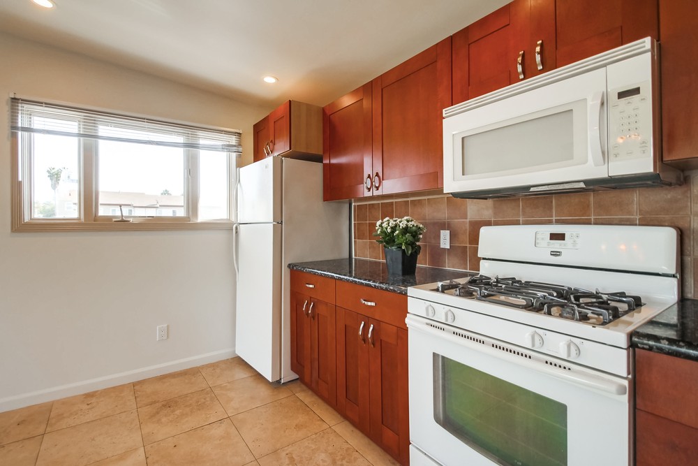 Virtual tour photo 19 of 40 for 737 1/2 Agate St 