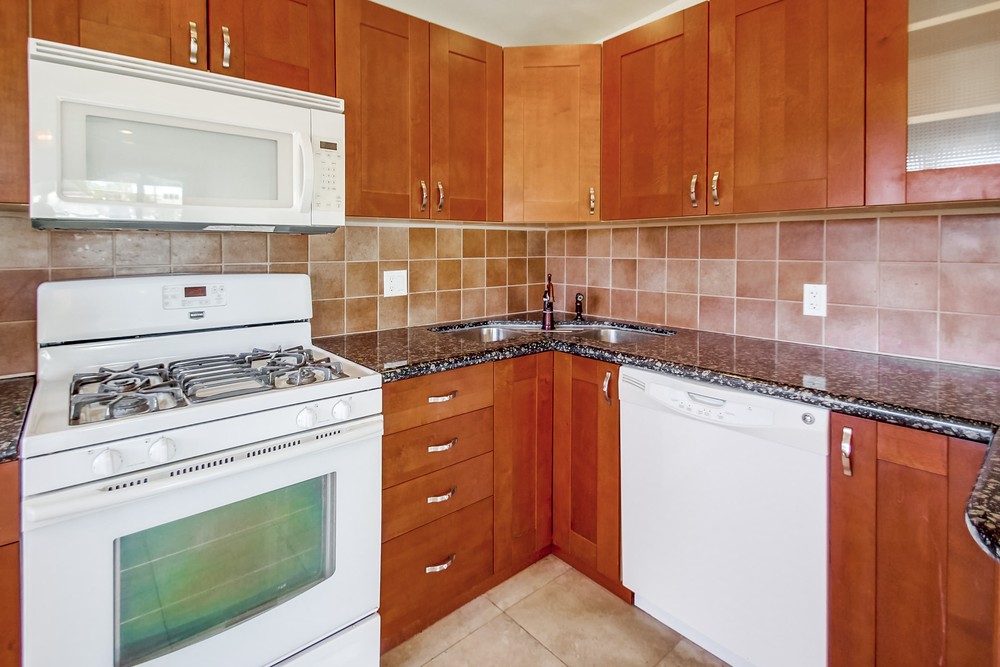 Virtual tour photo 21 of 40 for 737 1/2 Agate St 
