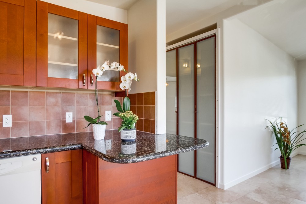 Virtual tour photo 25 of 40 for 737 1/2 Agate St 