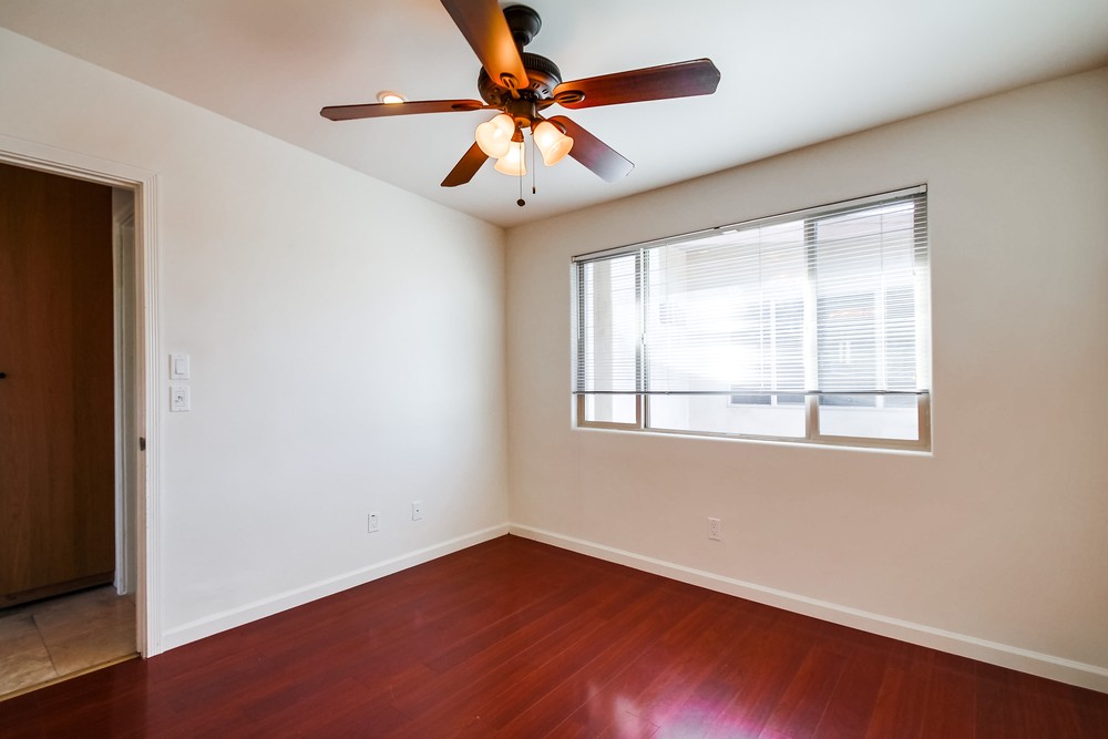 Virtual tour photo 37 of 40 for 737 1/2 Agate St 
