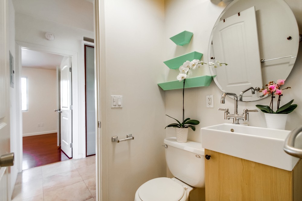 Virtual tour photo 41 of 40 for 737 1/2 Agate St 