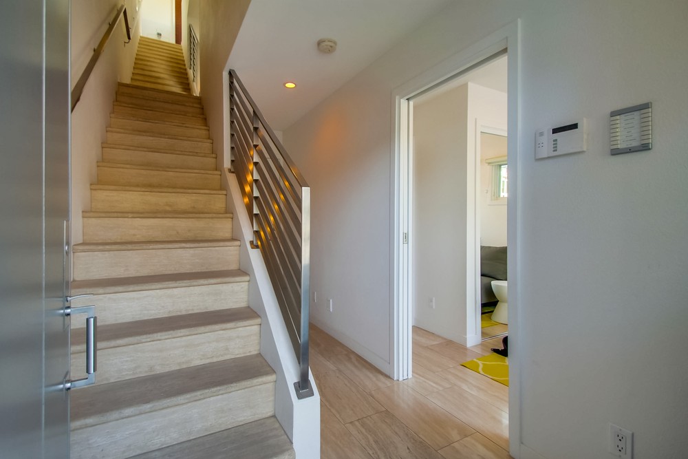 Virtual tour photo 7 of 56 for 837 Salem Ct