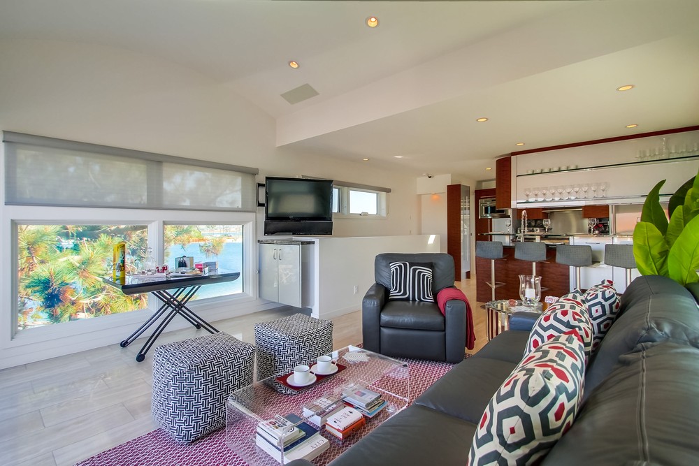 Virtual tour photo 15 of 56 for 837 Salem Ct
