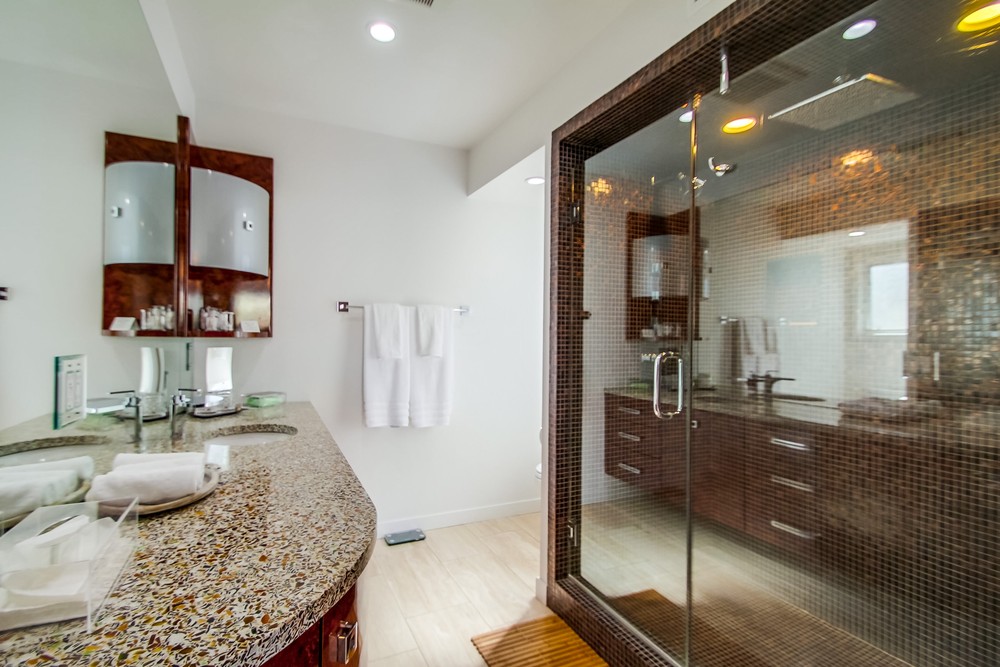 Virtual tour photo 31 of 56 for 837 Salem Ct
