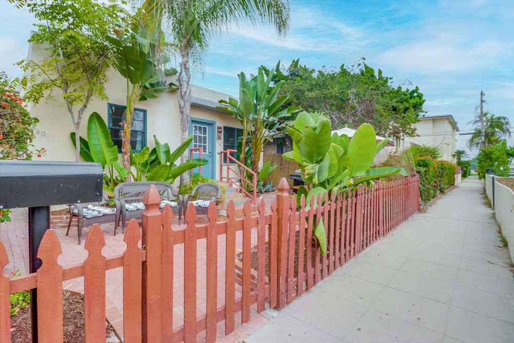 Virtual tour photo 1 of 41 for 838 Isthmus Ct